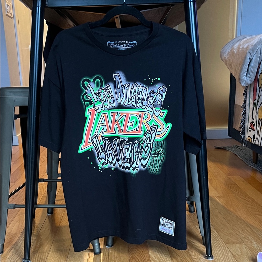 Mitchell & Ness Los Angeles Lakers Graffiti Shirt
